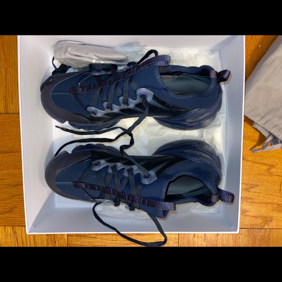 Dior D-connect sneakers - Picture 2 of 8